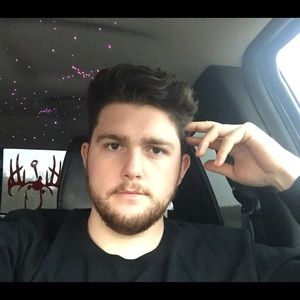 Meet your Posher, Sebastian